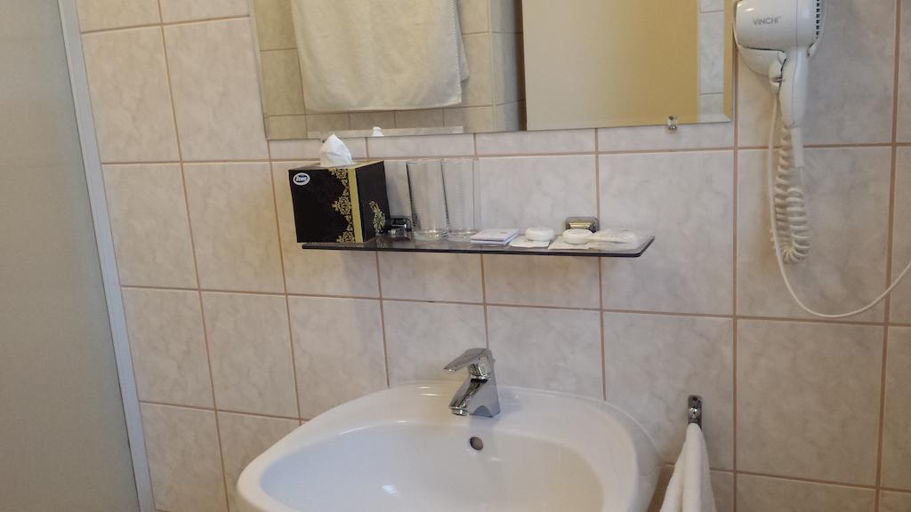 Part Cafe Residence Dunakeszi Kamer foto
